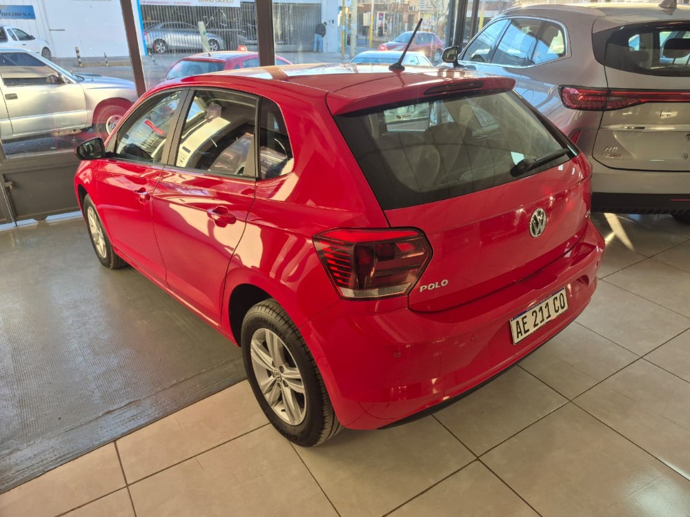 Volkswagen Polo 1.6 MSI Trendline AT — foto 3